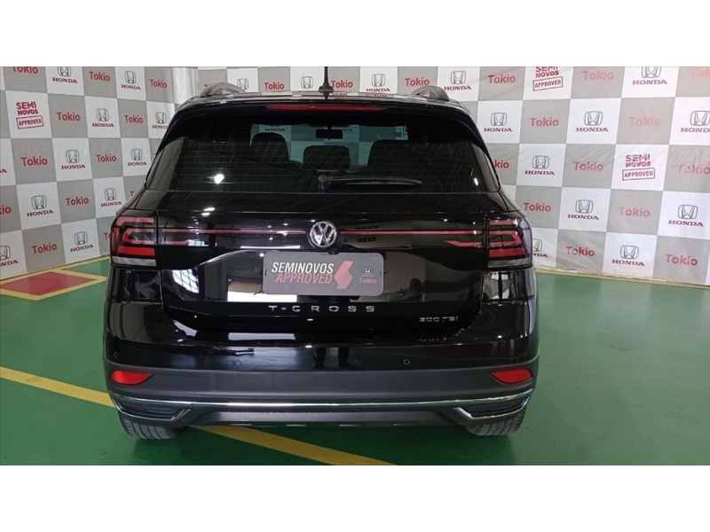 T-CROSS