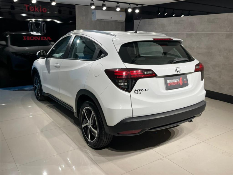 HR-V