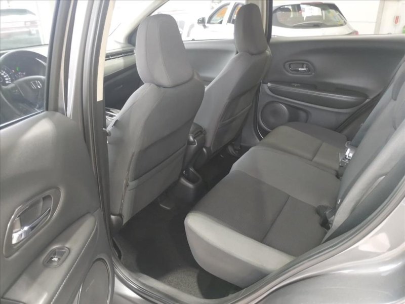 HR-V