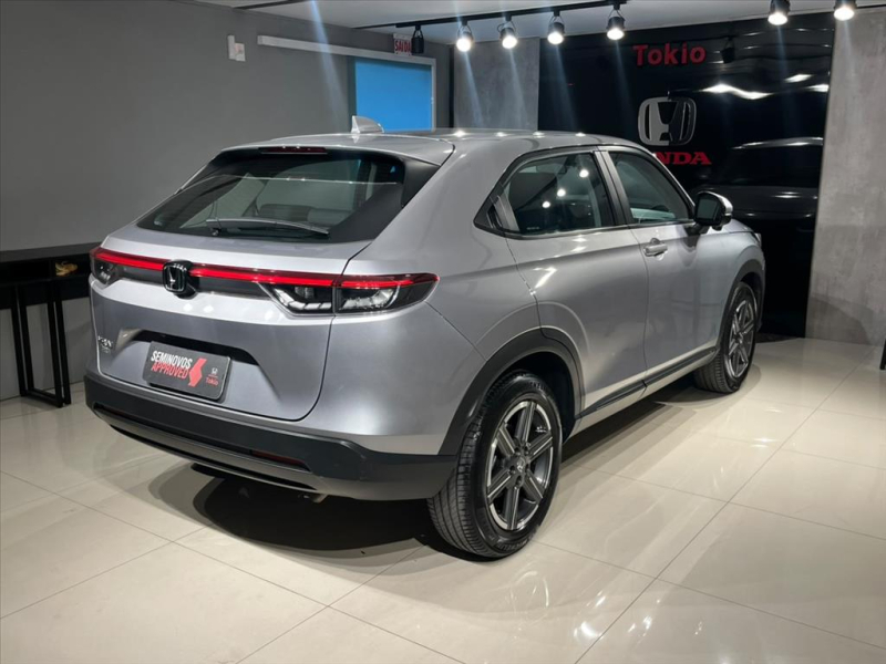 HR-V
