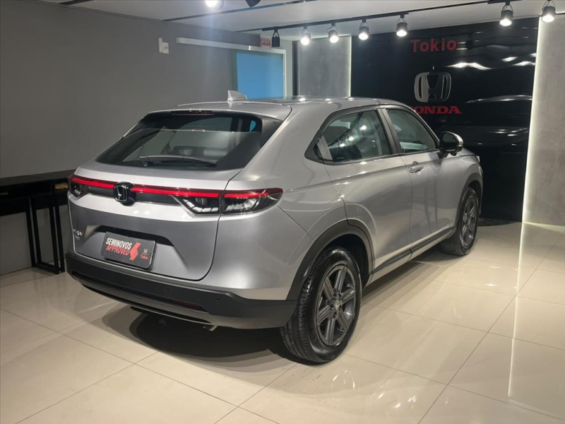 HR-V