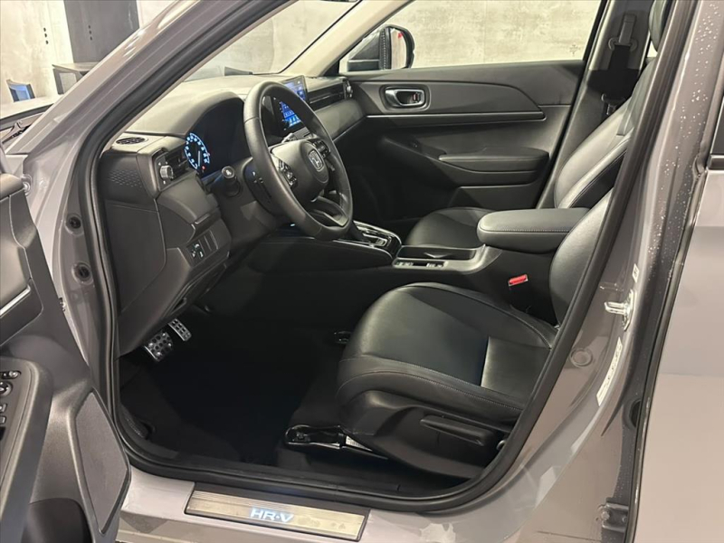 HR-V