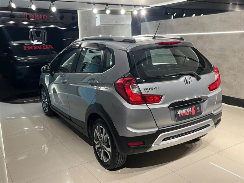 WR-V