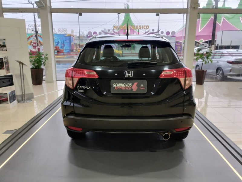 HR-V