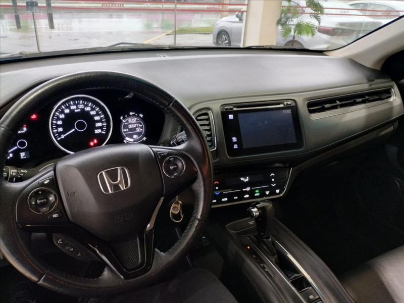 HR-V