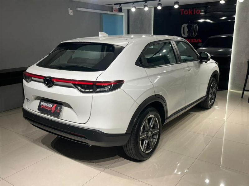 HR-V