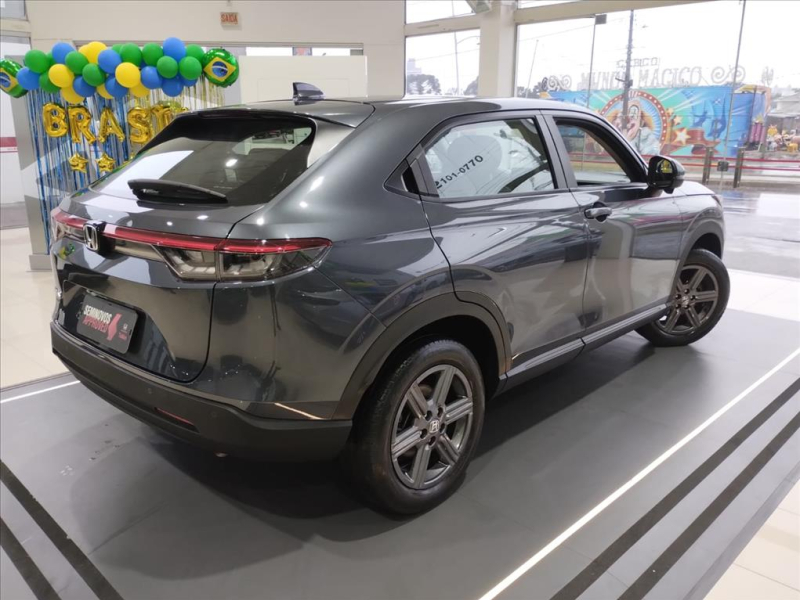 HR-V