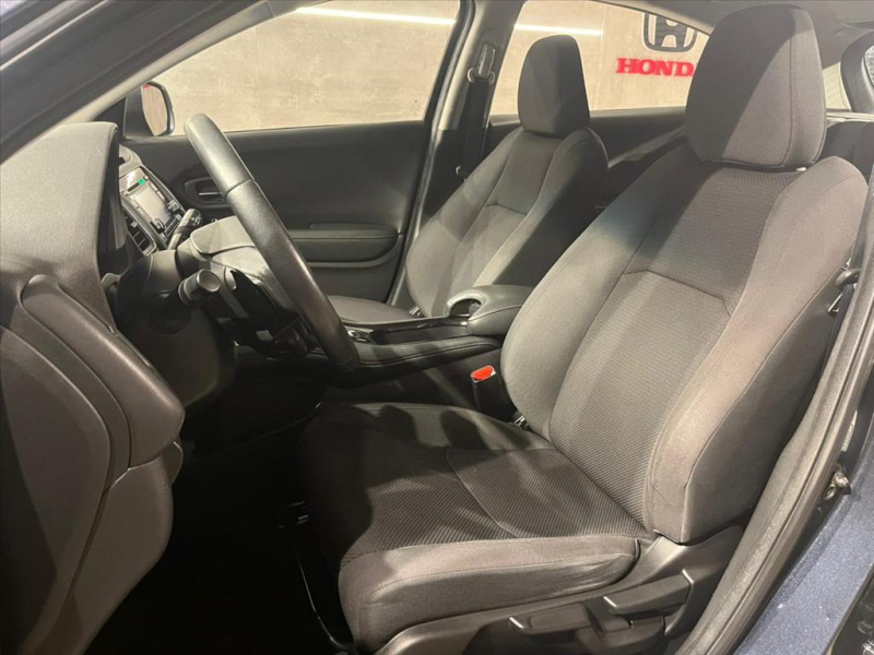 HR-V